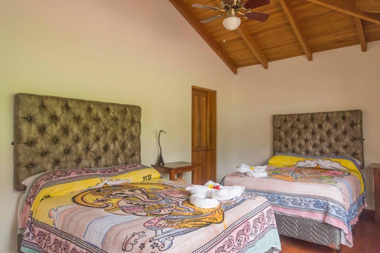 Luna Inn B&B Ciudad Cariari Extérieur photo