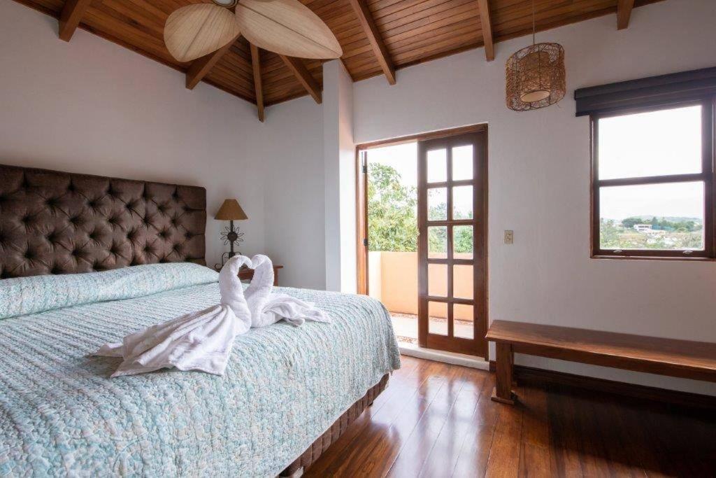 Luna Inn B&B Ciudad Cariari Extérieur photo