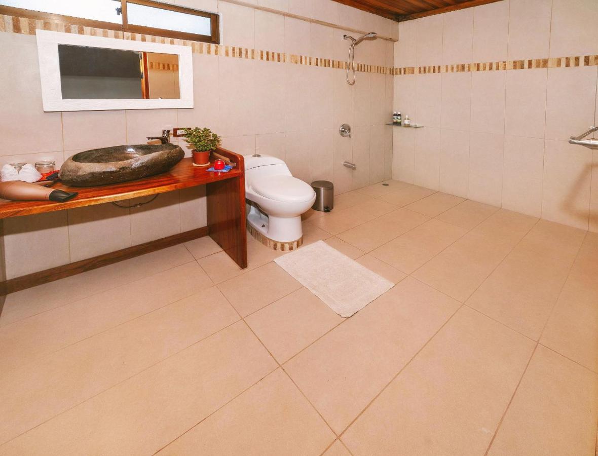 Luna Inn B&B Ciudad Cariari Extérieur photo