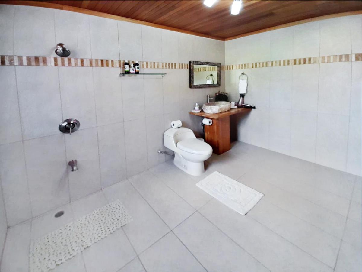 Luna Inn B&B Ciudad Cariari Extérieur photo